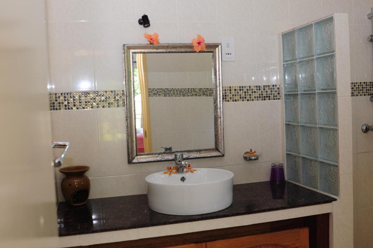 Hostellerie ลาดิก ภายนอก รูปภาพ